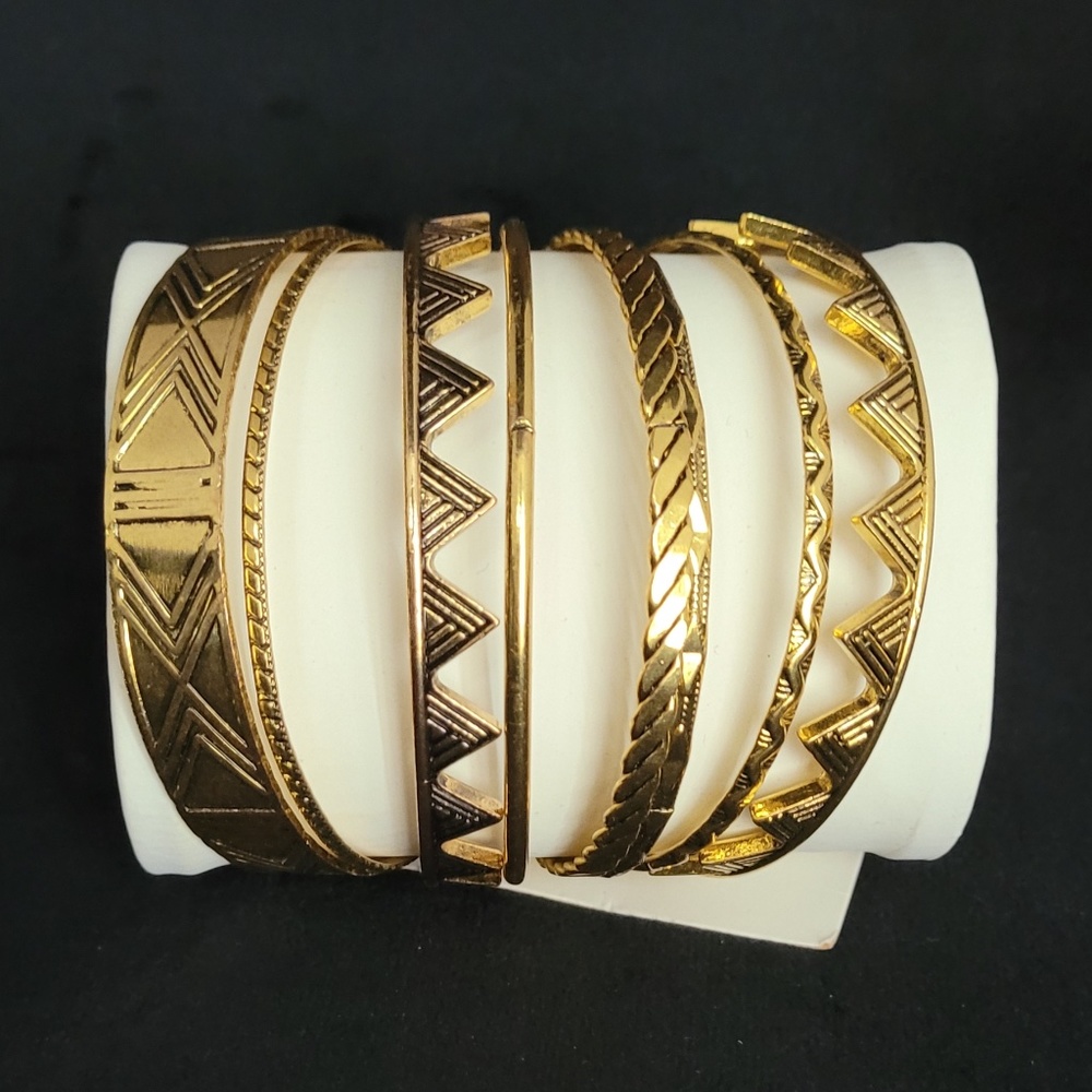 Women Gold Bangles